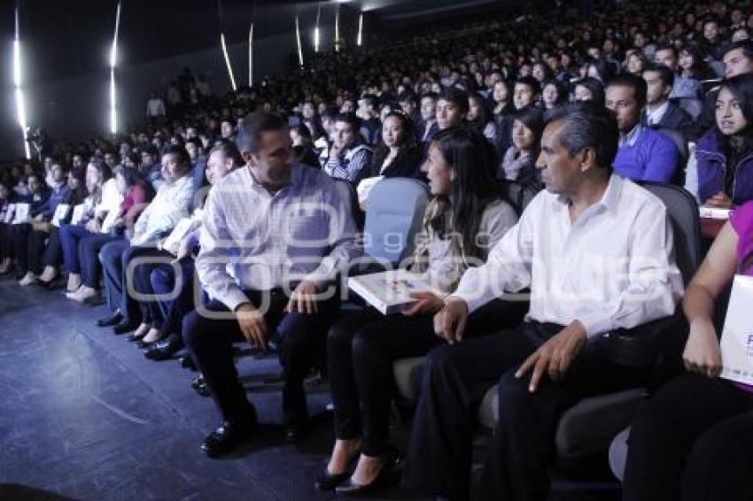 ENTREGA DE TABLETAS