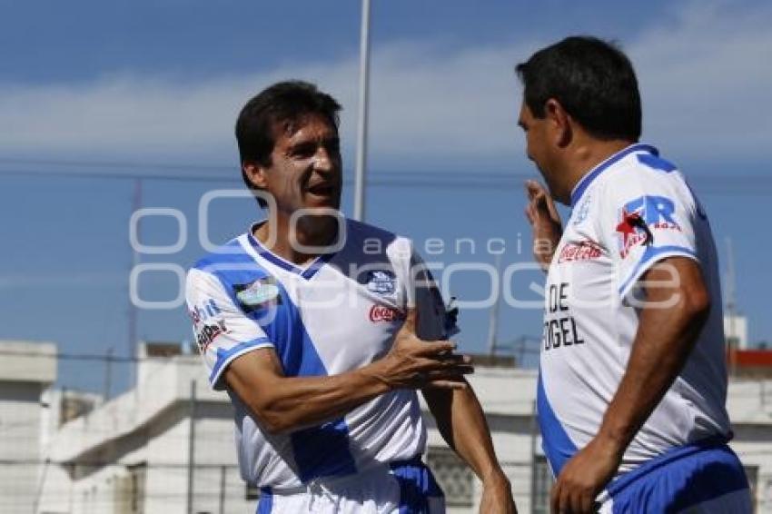 FUTBOL VETERANOS . PUEBLA FC VS CRUZ AZUL