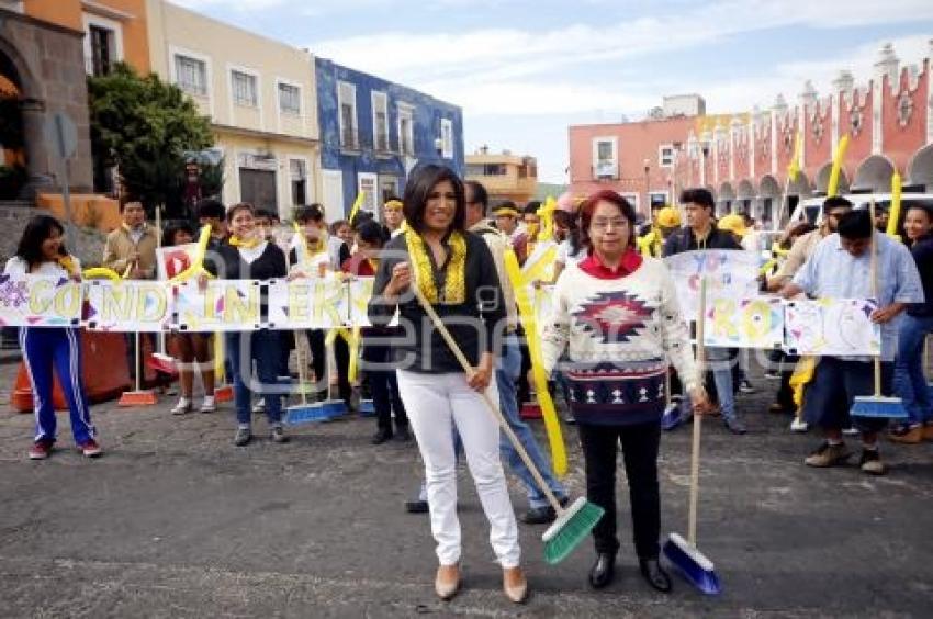 INICIA CAMPAÑA ROXANA LUNA