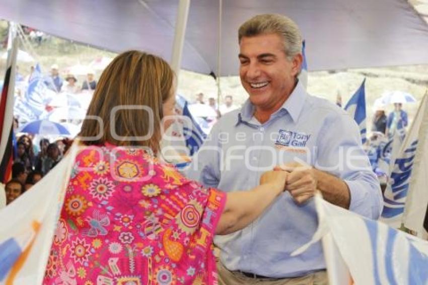 ELECCIONES . ANTONIO GALI EN AZUMIATLA