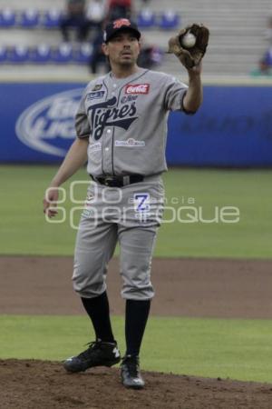 BEISBOL . PERICOS VS TIGRES