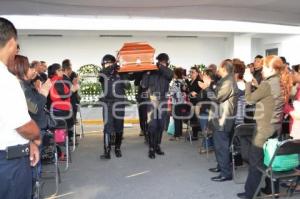 HOMENAJE A POLICÍA FALLECIDO