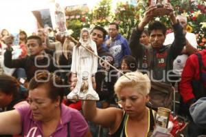 SANTA MUERTE . ANIVERSARIO ALTAR