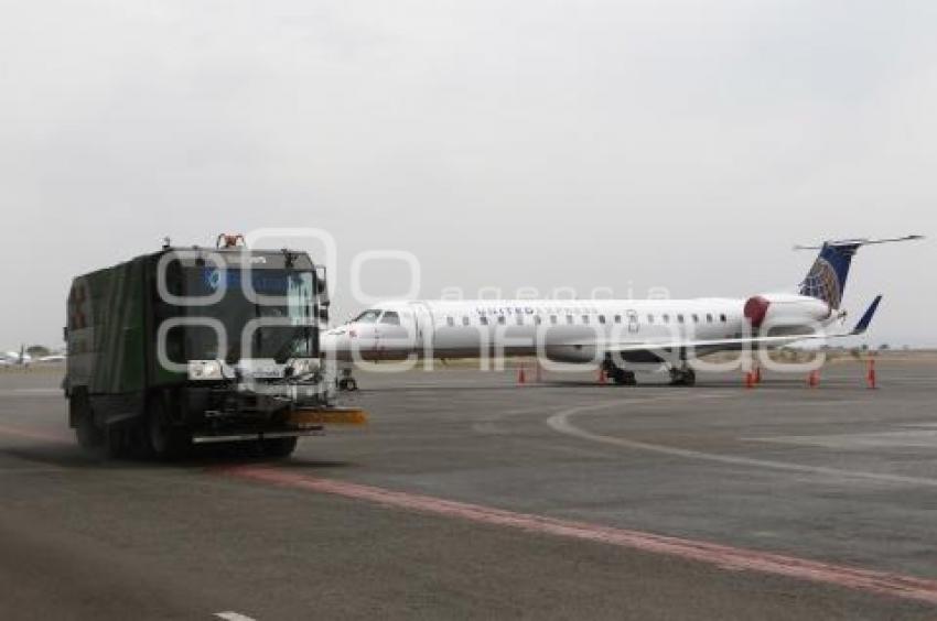 CAÍDA DE CENIZA . AEROPUERTO PUEBLA