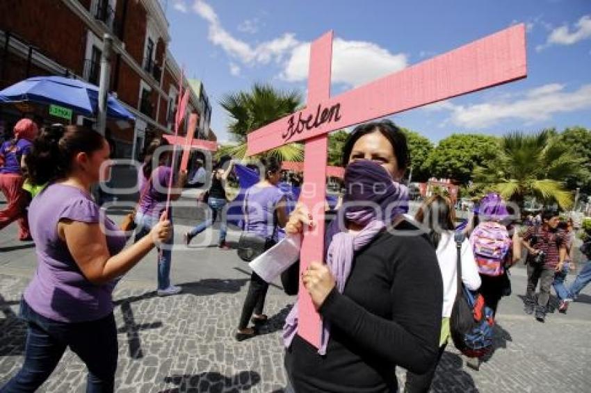 FEMINISTAS 24A