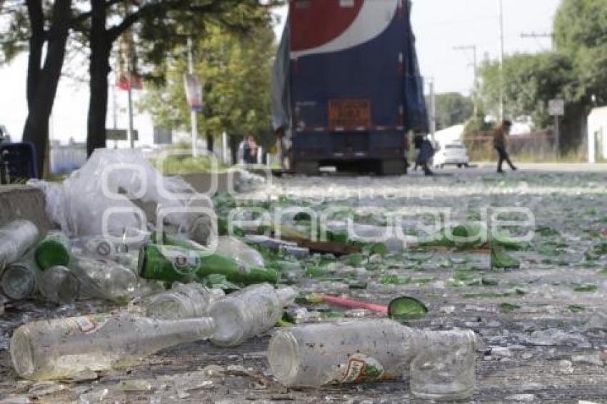 TREN GOLPEA TRACTO CAMION DE REFRESCOS