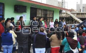 MANIFESTACIÓN PADRES DE FAMILIA . TEXMELUCAN