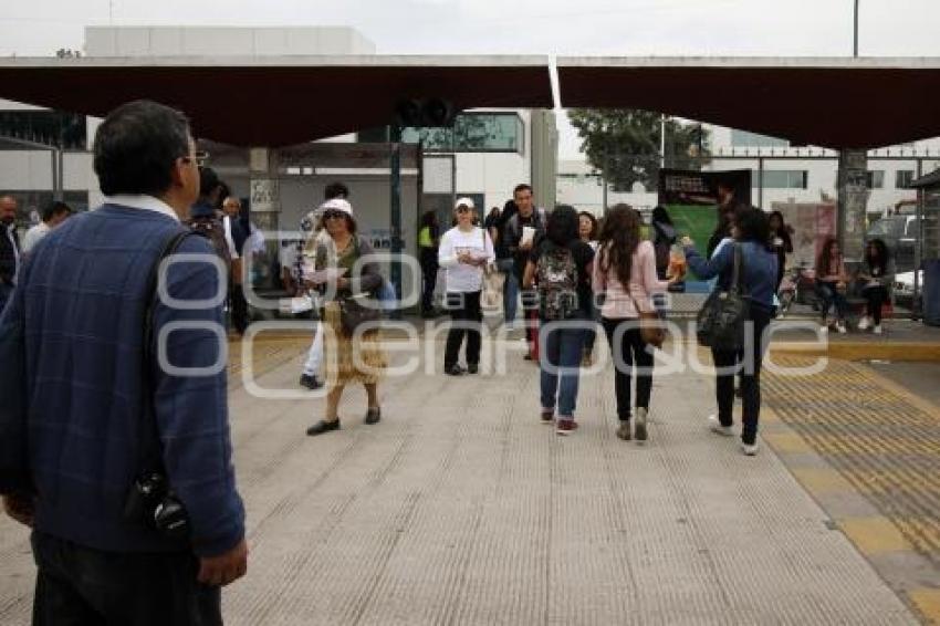 UNIVERSITARIOS . BUAP