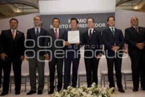 PREMIO AL MÉRITO EMPRENDEDOR