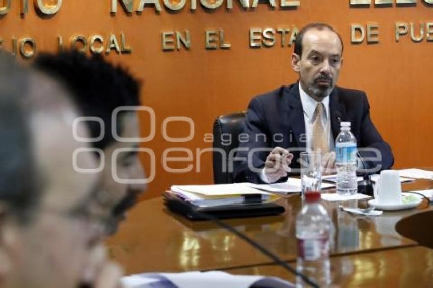 SESIÓN ORDINARIA . INE