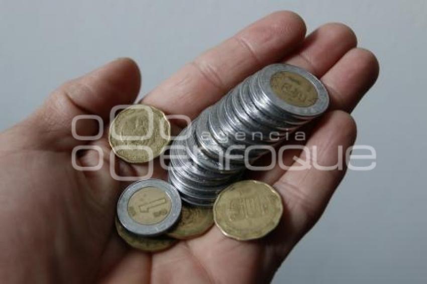 ECONOMÍA . DINERO