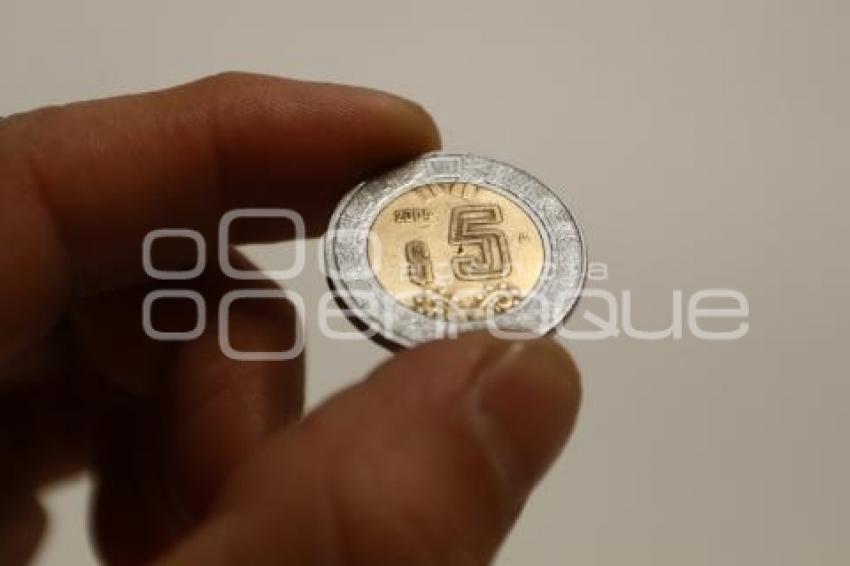 ECONOMÍA . DINERO