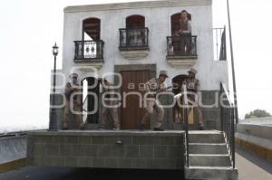 DESFILE 5 DE MAYO . ENSAYO