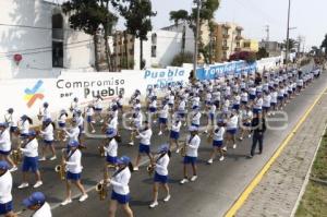 DESFILE 5 DE MAYO . ENSAYO