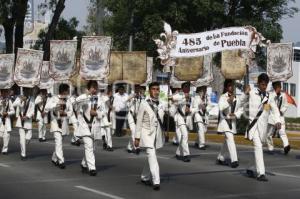 DESFILE 5 DE MAYO . ENSAYO