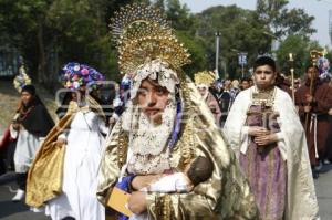 DESFILE 5 DE MAYO . ENSAYO