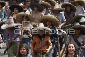 DESFILE CÍVICO MILITAR . 5 DE MAYO