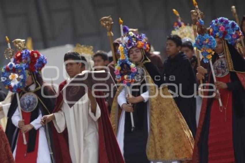 DESFILE CÍVICO MILITAR . 5 DE MAYO