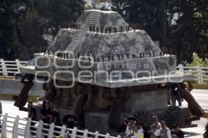 DESFILE CÍVICO MILITAR . 5 DE MAYO