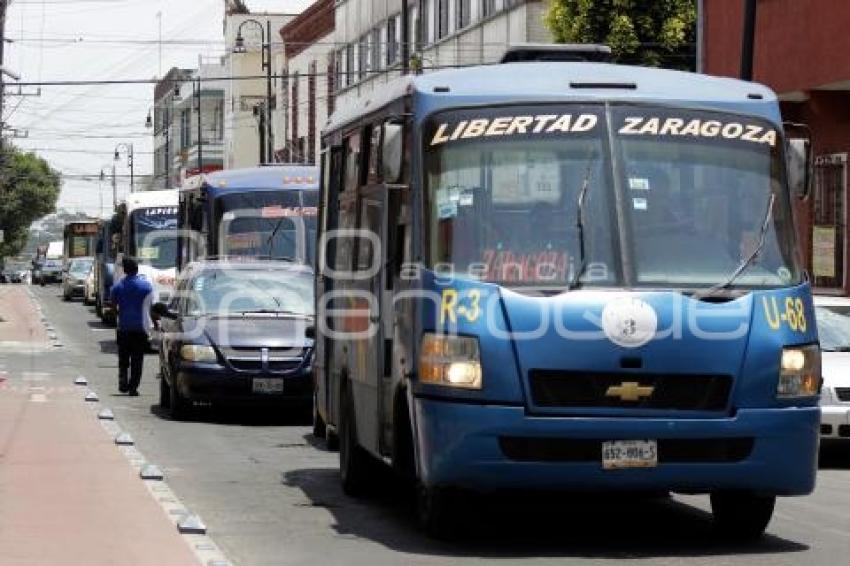 DESFILE 5 DE MAYO . TRAFICO