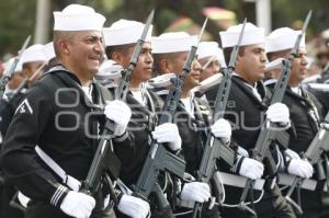 DESFILE CÍVICO MILITAR . 5 DE MAYO