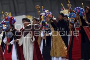 DESFILE CÍVICO MILITAR . 5 DE MAYO