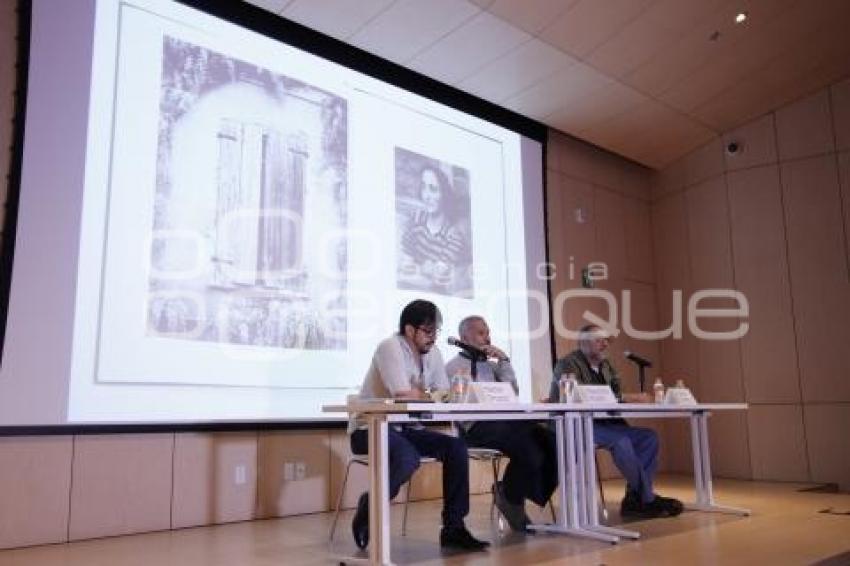 EXPOSICIÓN EL MURMULLO DE LOS ROSTROS
