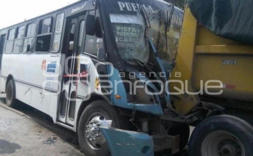 CHOQUE CHACHAPA 20 LESIONADOS