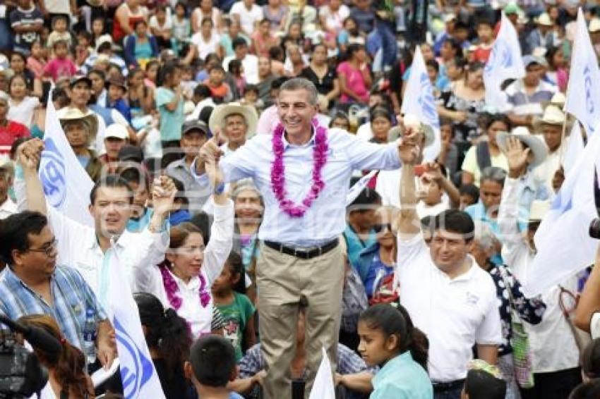 ELECCIONES . TONY GALI EN PAHUATLÁN