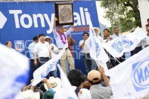 ELECCIONES . TONY GALI EN PAHUATLÁN