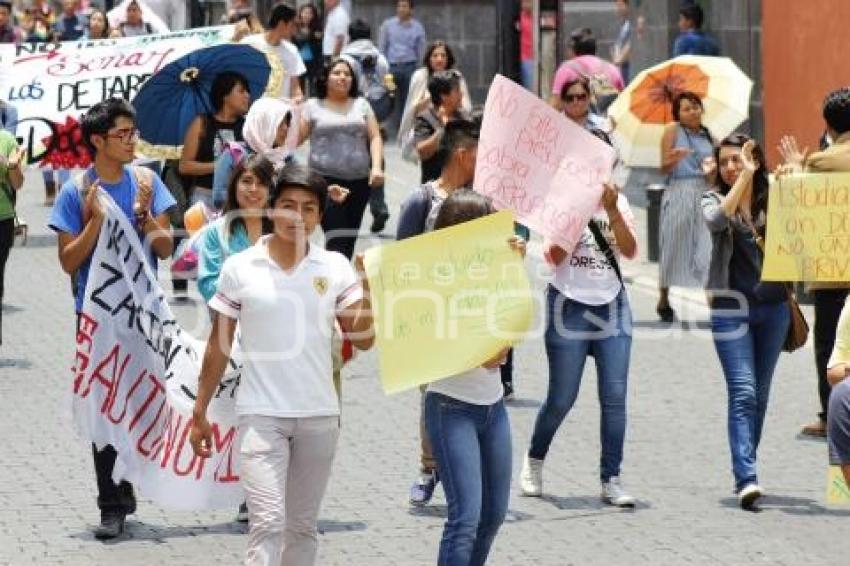 MANIFESTACIÓN FEET