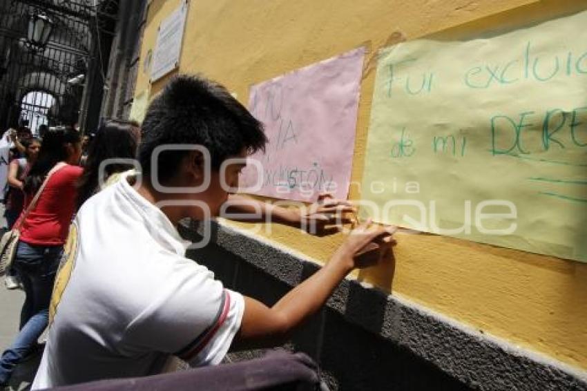 MANIFESTACIÓN FEET