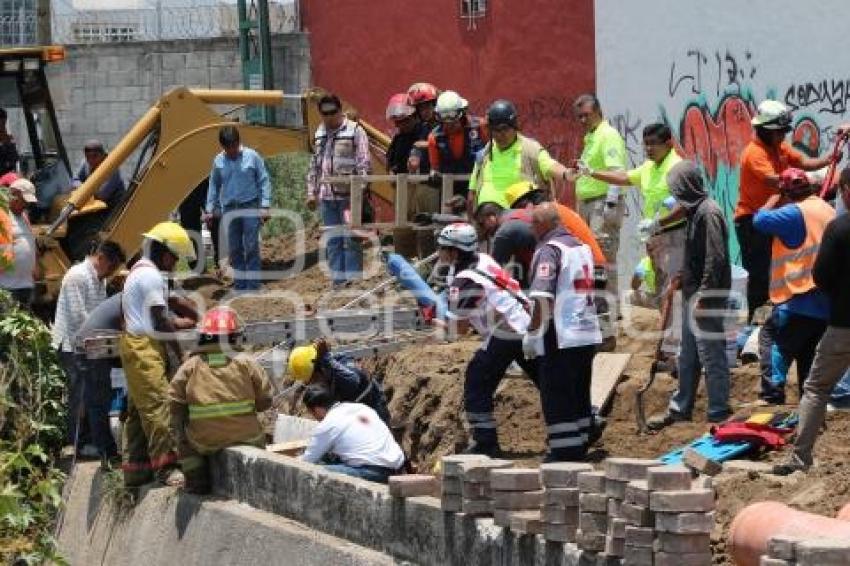 TRABAJADORES SEPULTADOS . CUAUTLANCINGO