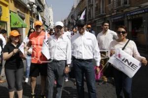 CAMINATA POR LA DEMOCRACIA