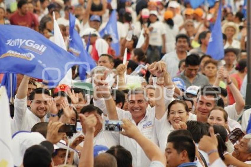 ELECCIONES . TONY GALI