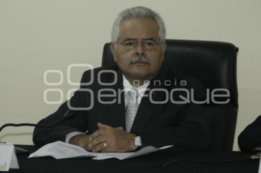ELECCIONES . REUNION IEE