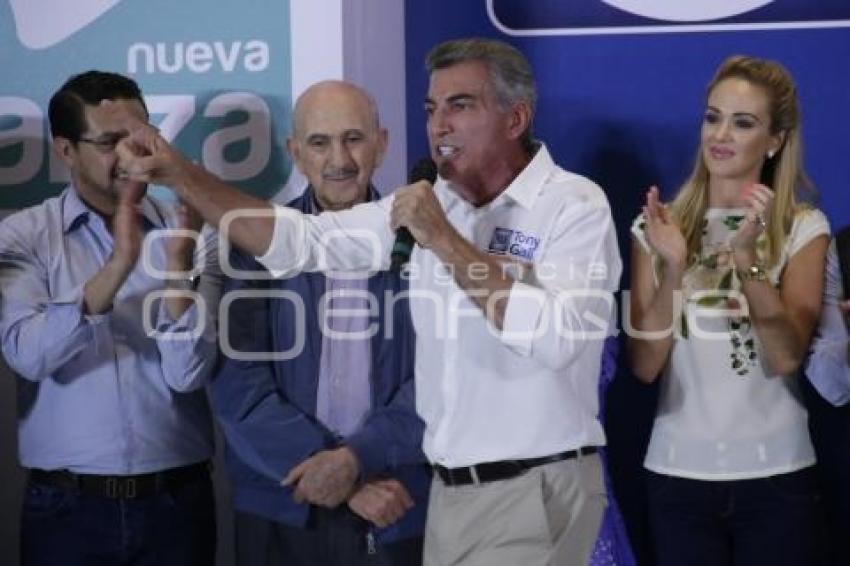 ELECCIONES . ANTONIO GALI . FESTEJO