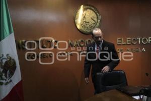 ELECCIONES . INE