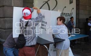 ELECCIONES . CASILLA . ZÓCALO