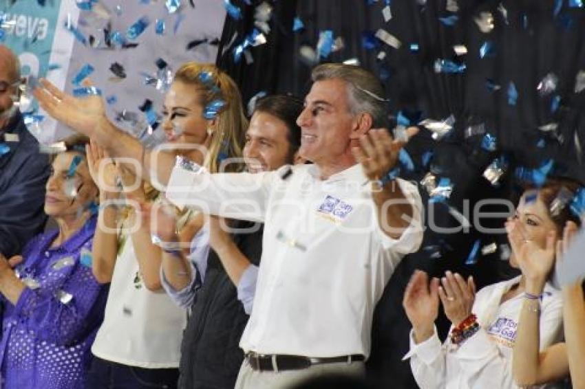 ELECCIONES . ANTONIO GALI . FESTEJO