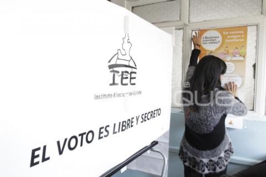 ELECCIONES . CASILLAS