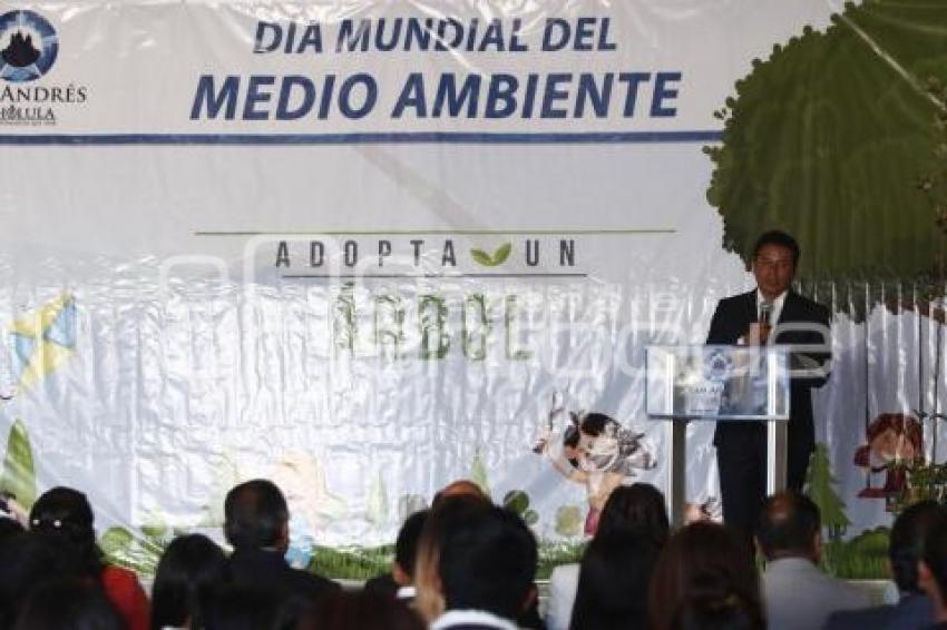 MEDIO AMBIENTE . ADOPTA UN ÁRBOL