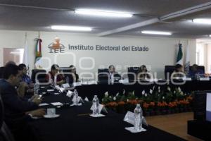 ELECCIONES . IEE