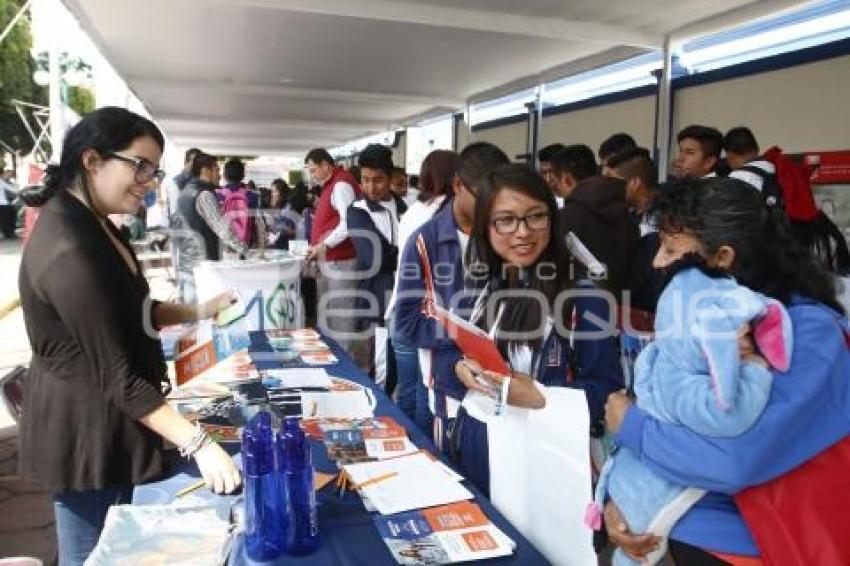 FERIA UNIVERSITARIA REGIONAL