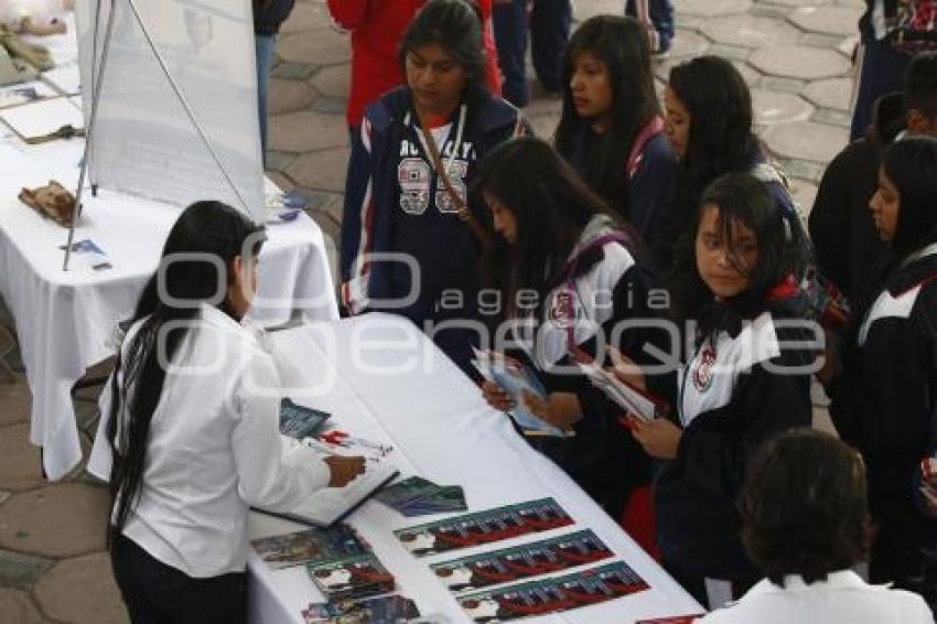 FERIA UNIVERSITARIA REGIONAL