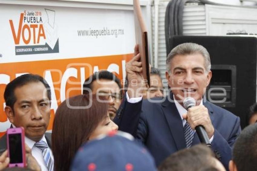 ELECCIONES . TONY GALI . CONSTANCIA