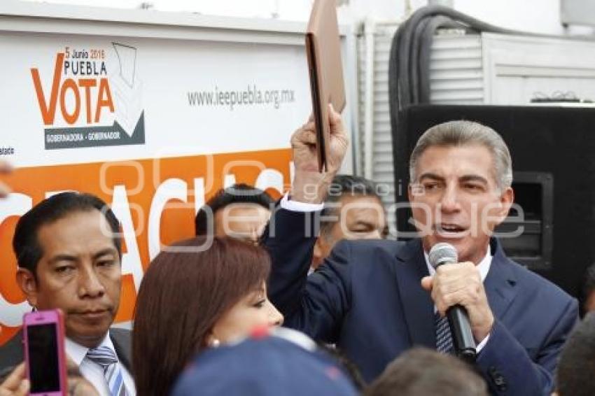 ELECCIONES . TONY GALI . CONSTANCIA