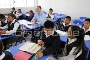 INAUGURACIÓN DE ESPACIOS EDUCATIVOS . RMV