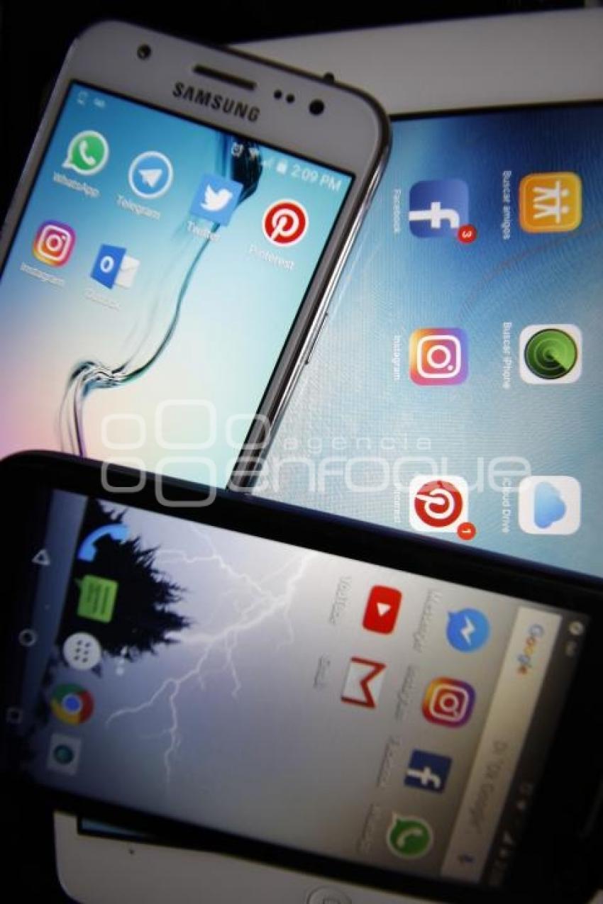REDES SOCIALES