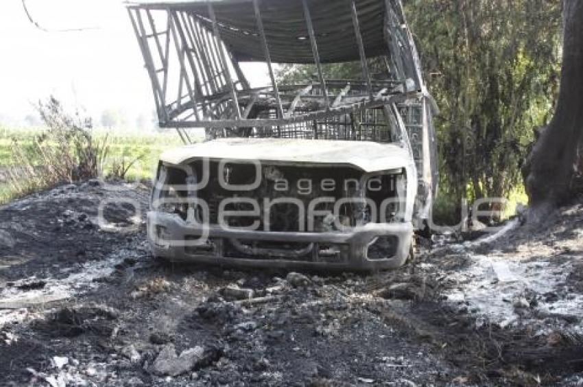 CAMIONETA INCENDIADA